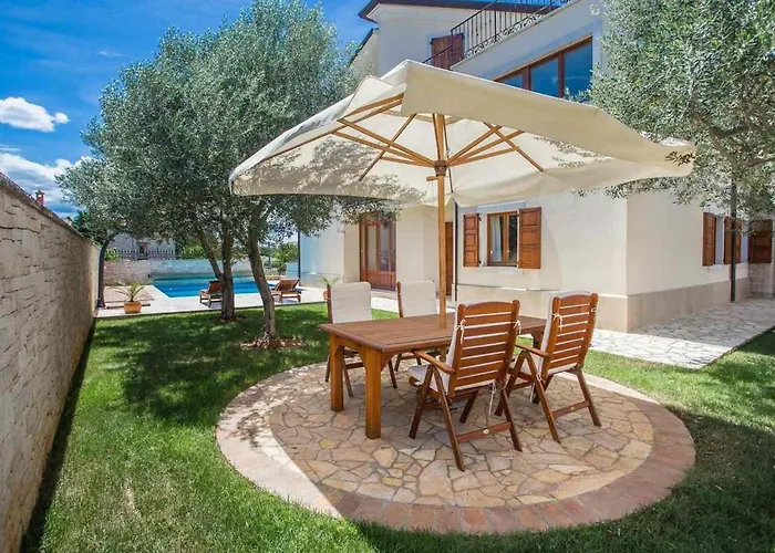 Σπίτι διακοπών Rafael 2 *